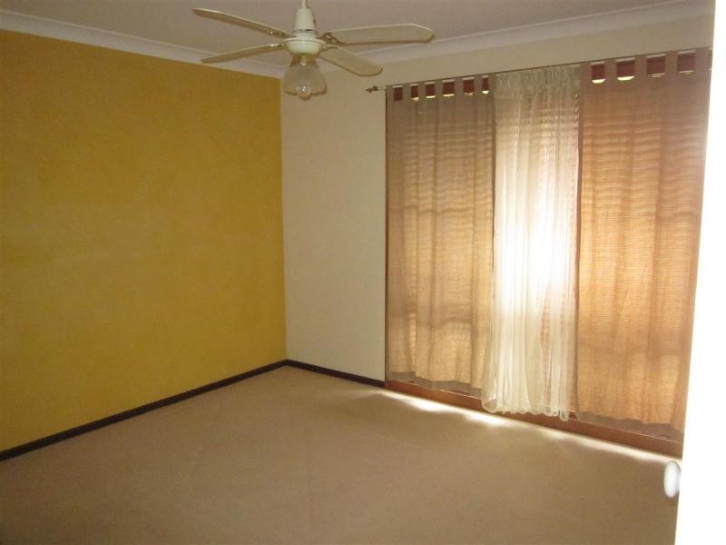 36 Charles Place, Mount Annan NSW 2567