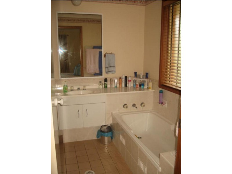 36 Charles Place, Mount Annan NSW 2567