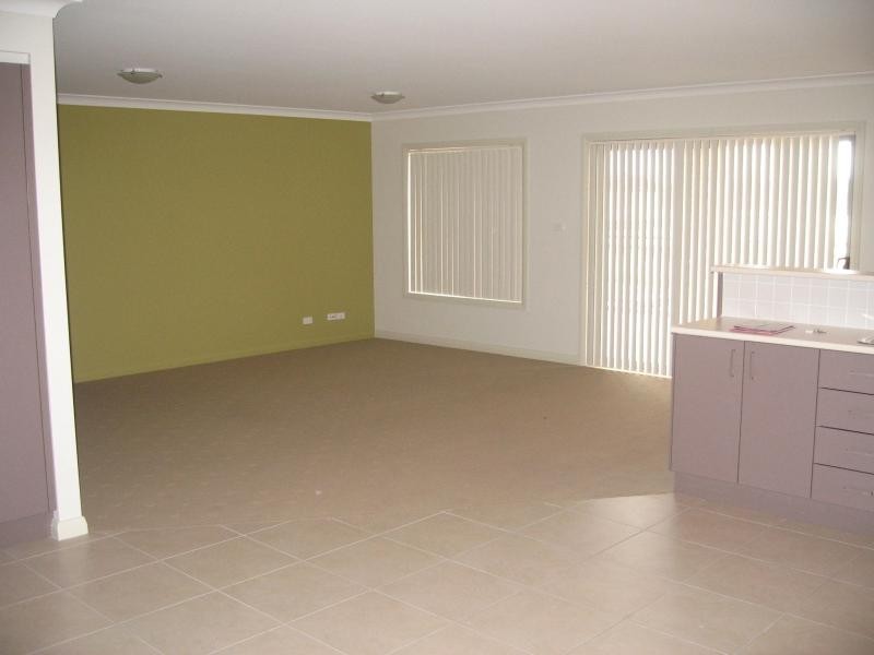 Edensor Park NSW 2176