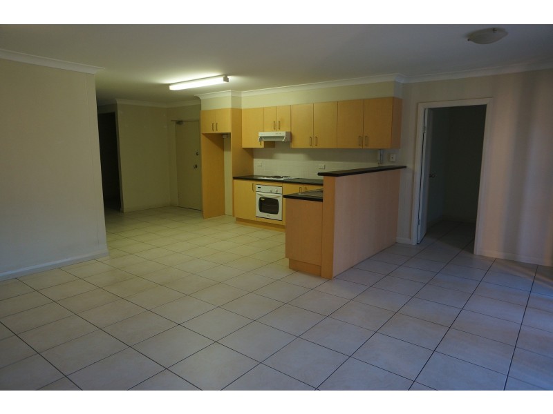 Edensor Park NSW 2176