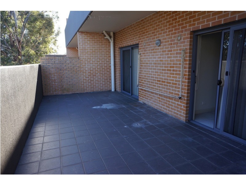 Edensor Park NSW 2176