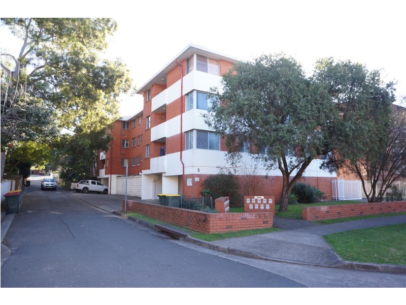 17/5 Drummond Street, Warwick Farm NSW 2170
