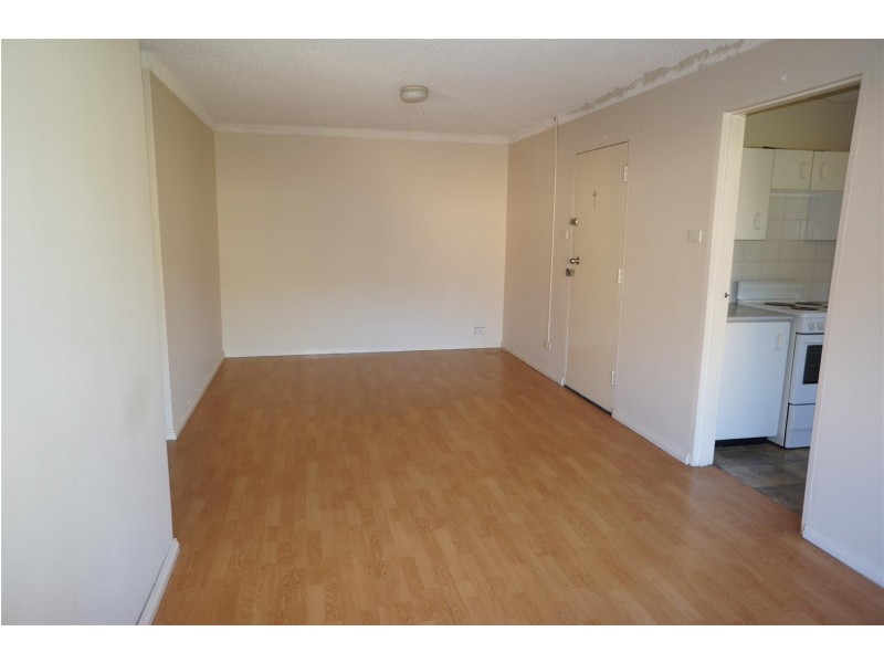 17/5 Drummond Street, Warwick Farm NSW 2170