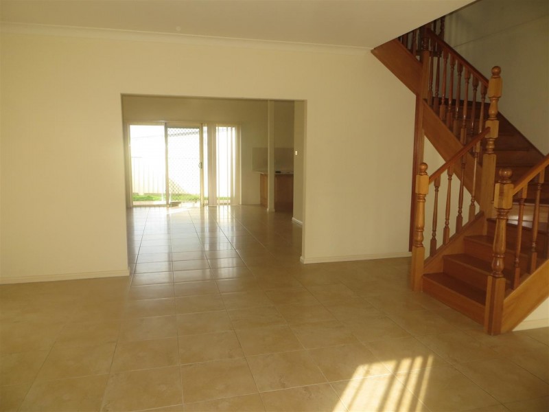 9 Redpa Close, West Hoxton NSW 2171