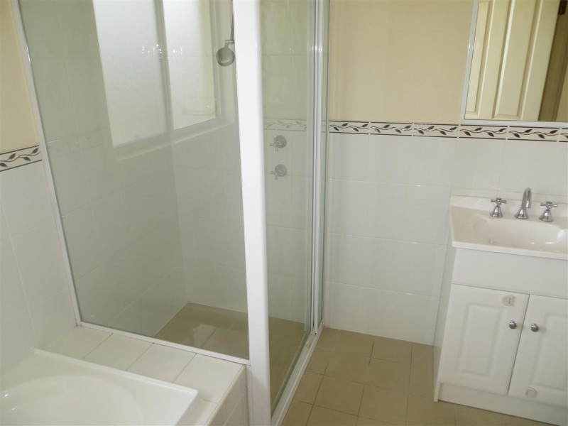 9 Redpa Close, West Hoxton NSW 2171