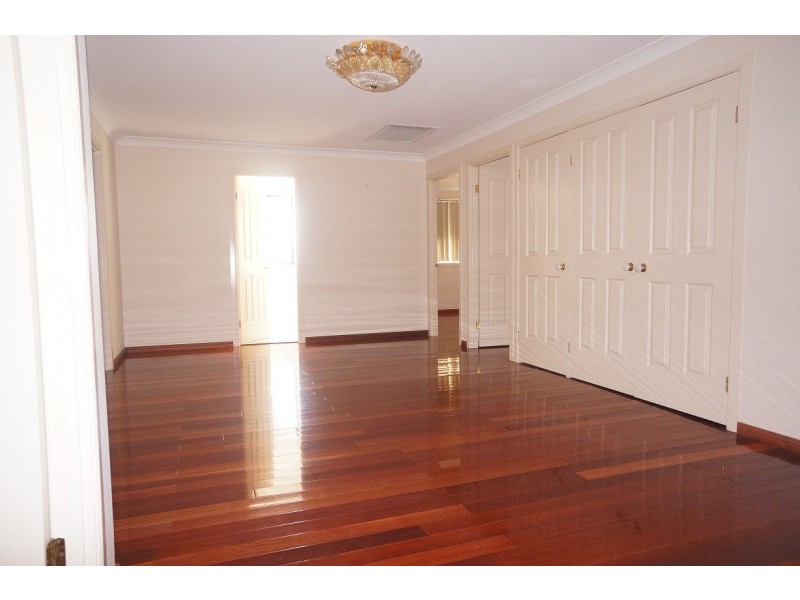 West Hoxton NSW 2171
