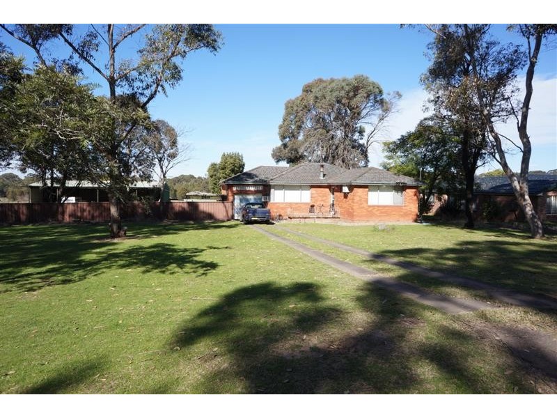 130 Croatia Ave, Edmondson Park NSW 2174