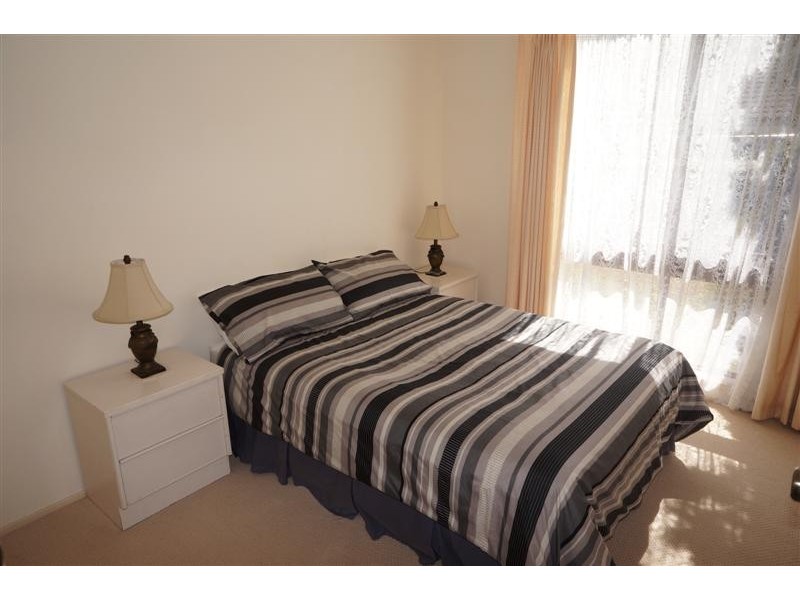 13 Murwillumbah Ave, Hoxton Park NSW 2171