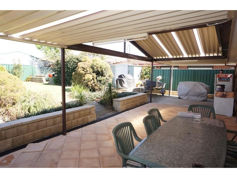 13 Murwillumbah Ave, Hoxton Park NSW 2171