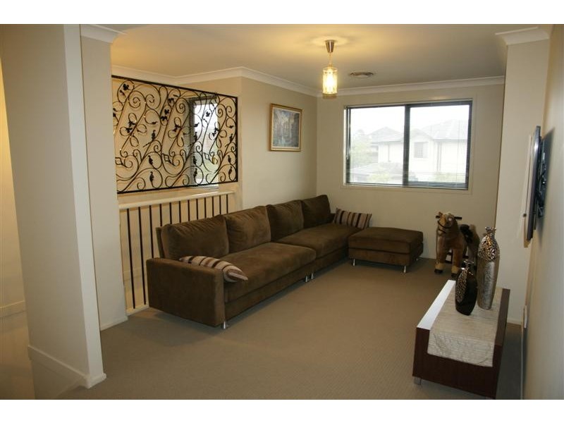 30 Stansmore Ave, Prestons NSW 2170