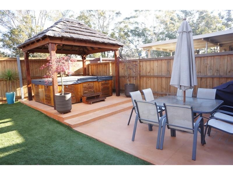 30 Stansmore Ave, Prestons NSW 2170