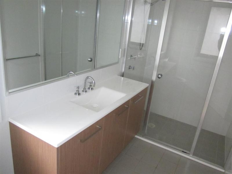 9 Garrett Lane, Middleton Grange NSW 2171