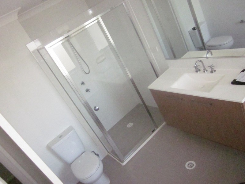 9 Garrett Lane, Middleton Grange NSW 2171