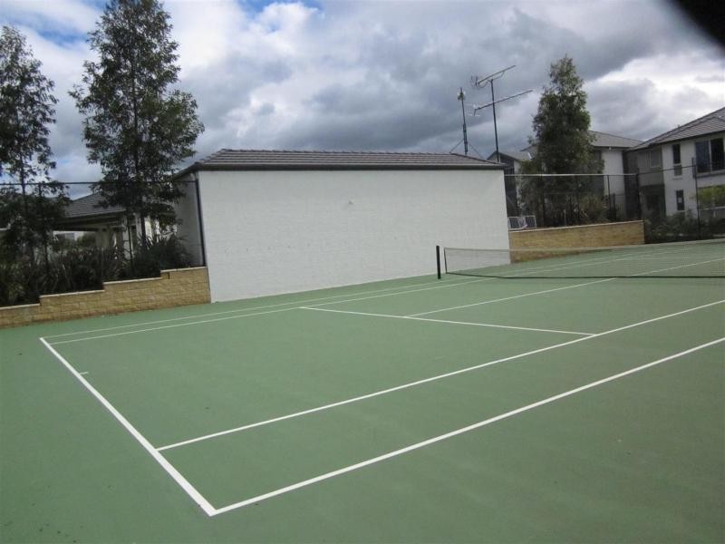 9 Garrett Lane, Middleton Grange NSW 2171