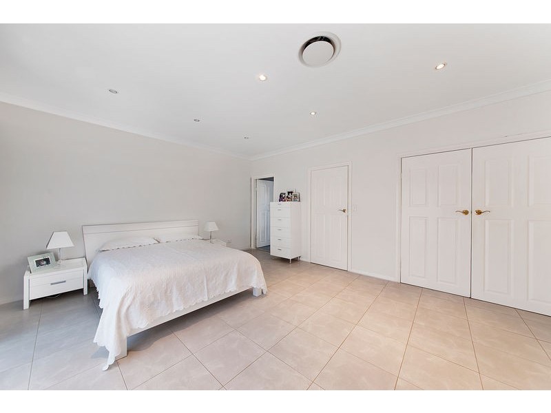 183B Henry Lawson Drive, Georges Hall NSW 2198