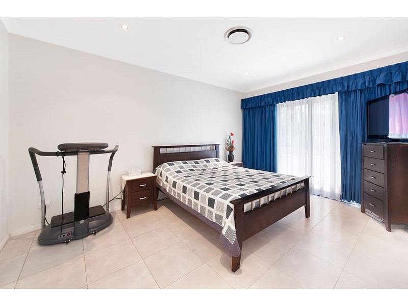 183B Henry Lawson Drive, Georges Hall NSW 2198