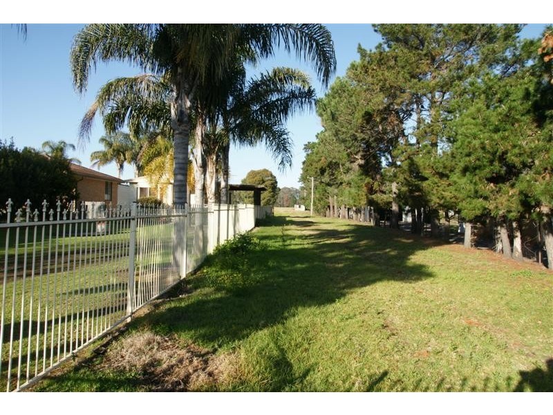 80 Robinson Rd, Bringelly NSW 2556