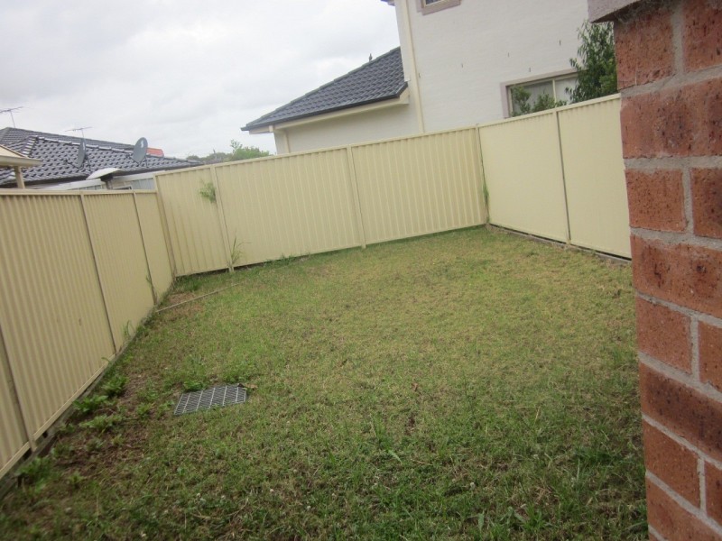 4/10-12 Lewis Road, Liverpool NSW 2170