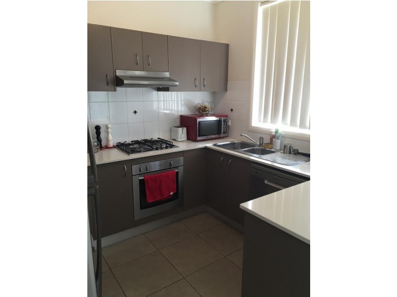 4/10-12 Lewis Road, Liverpool NSW 2170