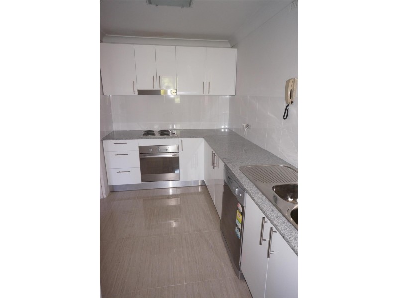 17/5 Drummond Street, Warwick Farm NSW 2170