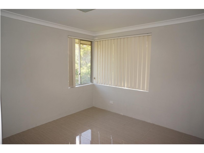 17/5 Drummond Street, Warwick Farm NSW 2170
