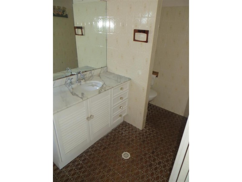 10 Dorrigo Avenue, Hoxton Park NSW 2171