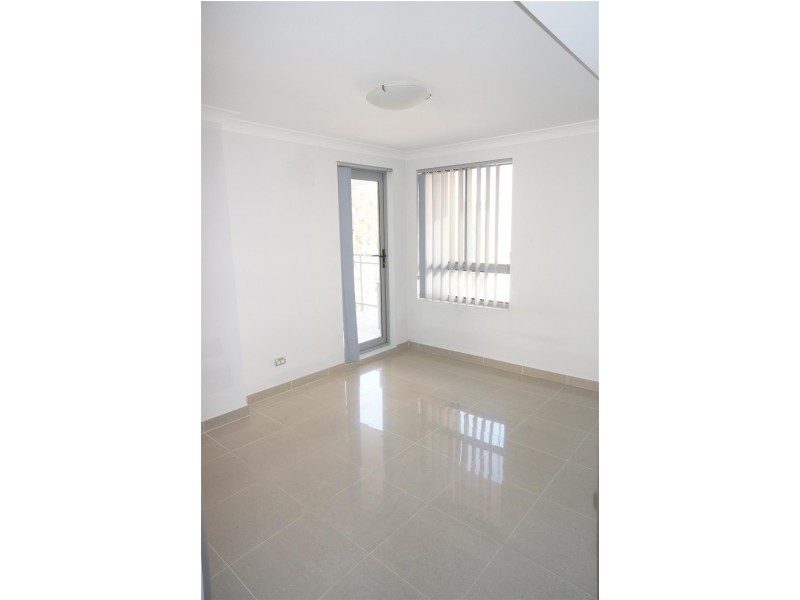 32/17-19 Northumberland Street, Liverpool NSW 2170