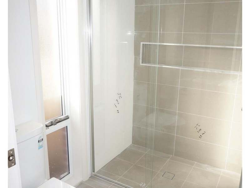 11 McMaster Avenue, Middleton Grange NSW 2171