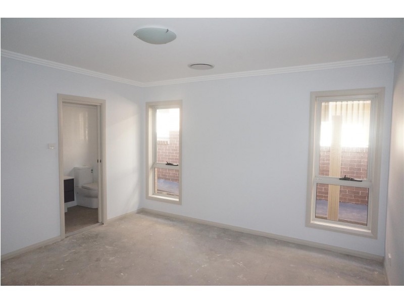 Middleton Grange NSW 2171