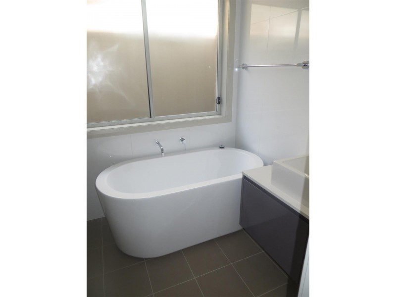 Middleton Grange NSW 2171