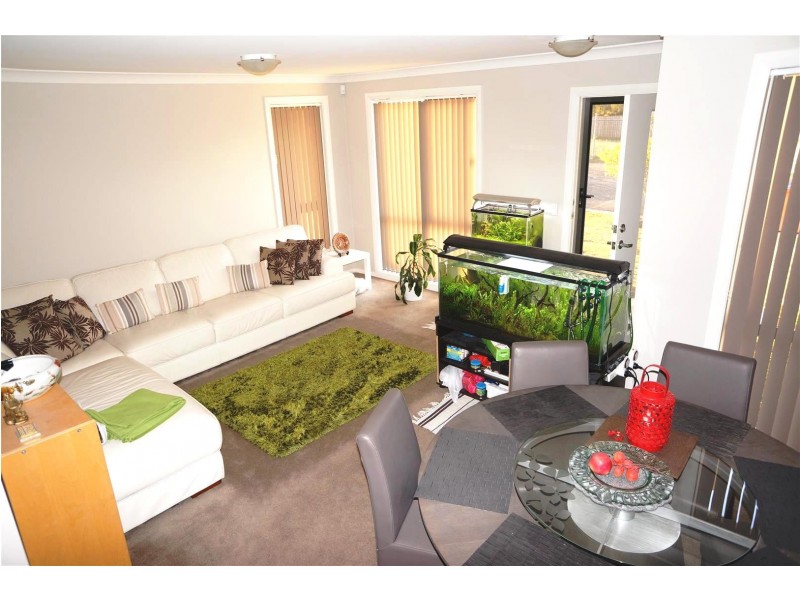 12 Matilda Lane, Glenfield NSW 2167