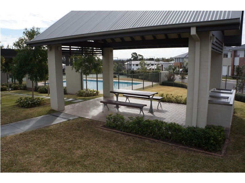 12 Matilda Lane, Glenfield NSW 2167