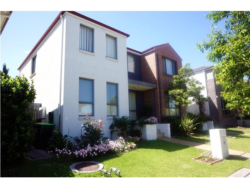 27 Mary Ann Drive, Glenfield NSW 2167