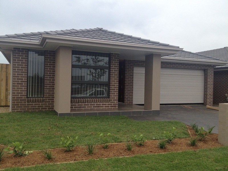 5 Bartlett Street, Oran Park NSW 2570