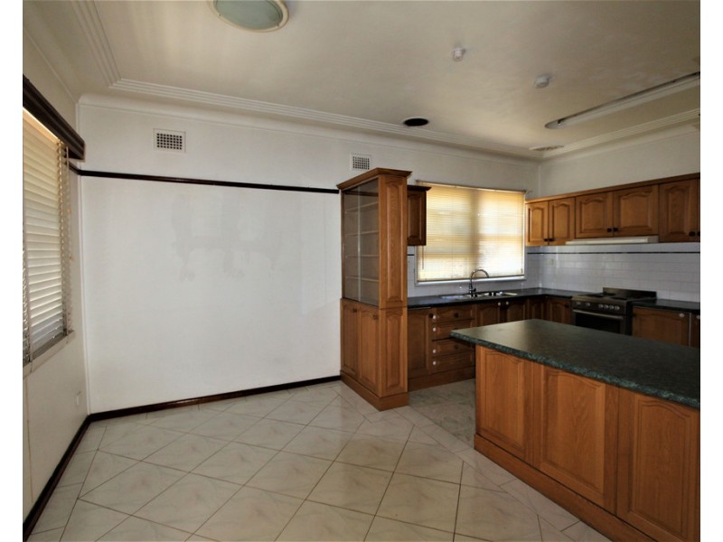 19 Winifred Street, Condell Park NSW 2200