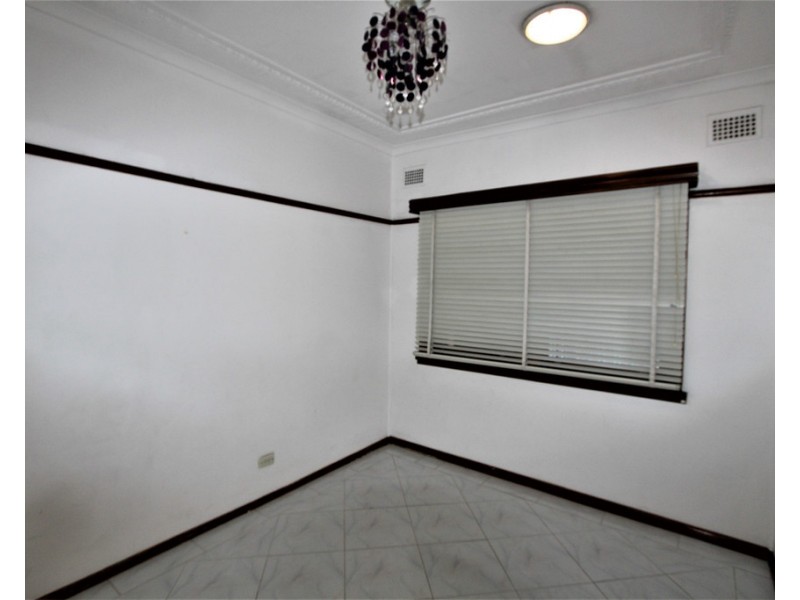 19 Winifred Street, Condell Park NSW 2200