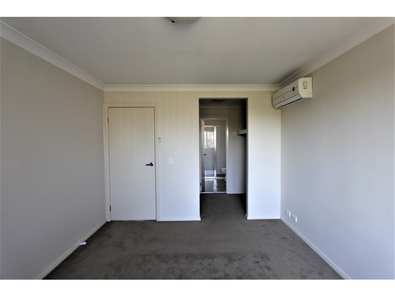 63 Mary Ann Drive, Glenfield NSW 2167