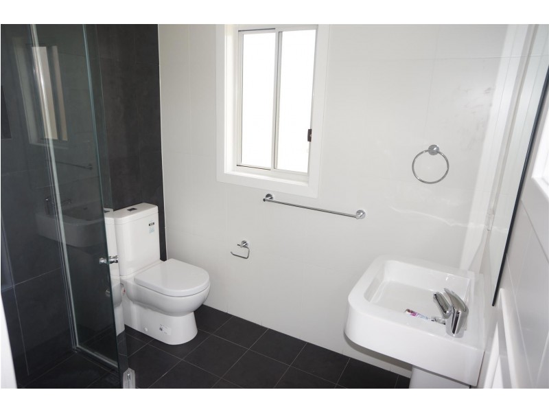 11 Finlay Avenue, Mount Pritchard NSW 2170