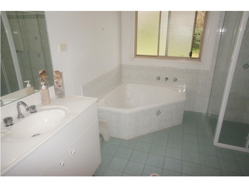 33 Derwent Road, Bringelly NSW 2556