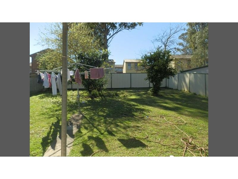 17 Albany Street, Busby NSW 2168