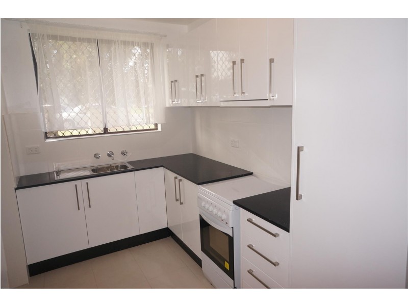 1/34 Remembrance Ave, Warwick Farm NSW 2170