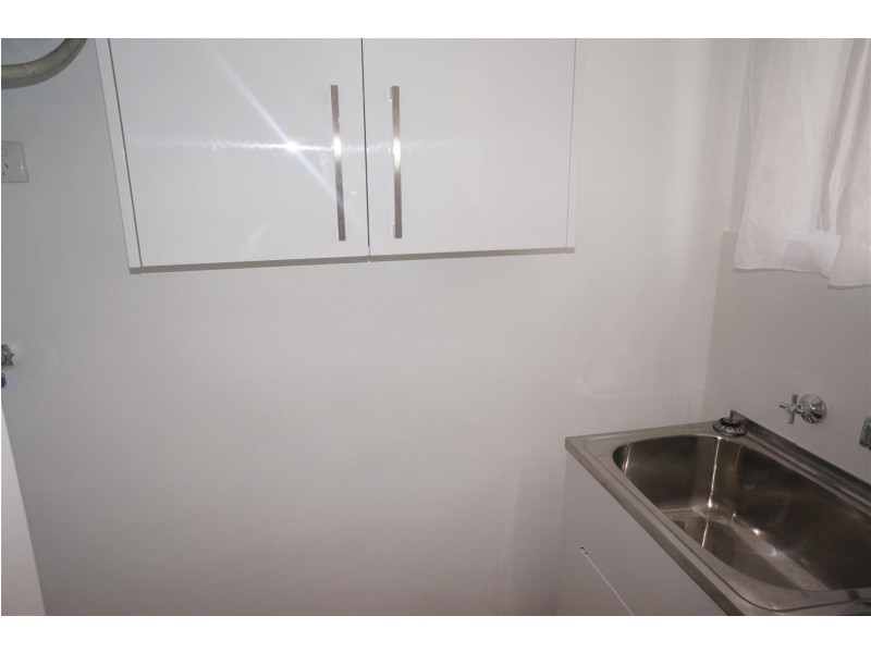 1/34 Remembrance Ave, Warwick Farm NSW 2170