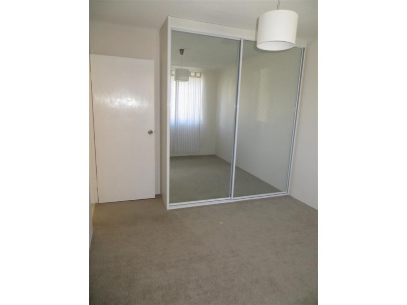 1/34 Remembrance Avenue, Warwick Farm NSW 2170