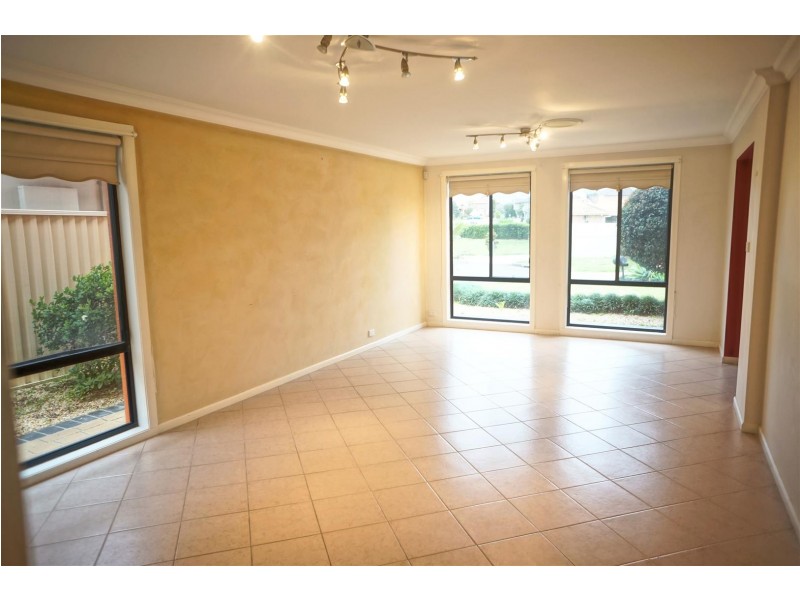 11 Bernier Way, Green Valley NSW 2168