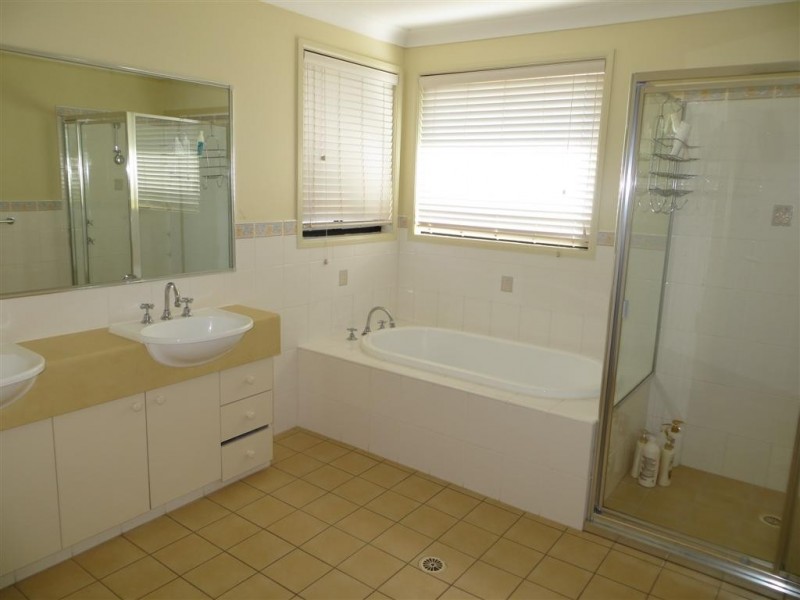 3 Seamans Place, Horningsea Park NSW 2171