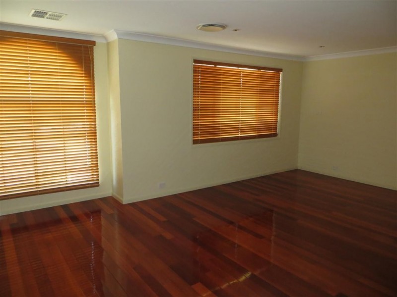 3 Seamans Place, Horningsea Park NSW 2171