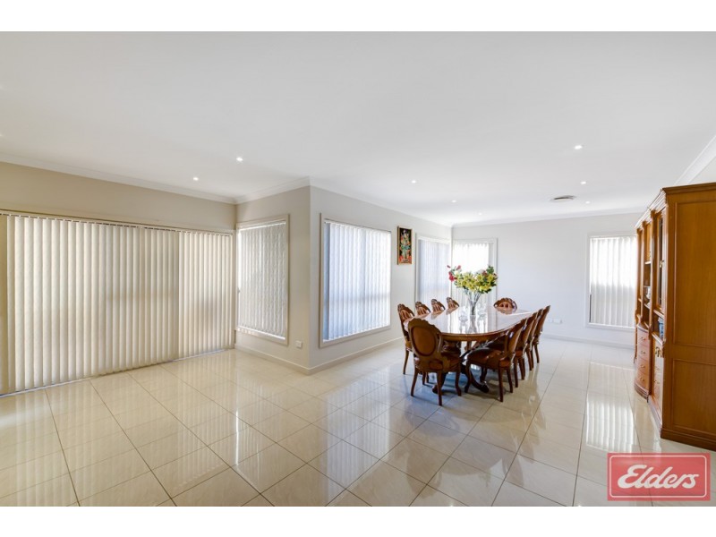 16 Redpa Close, West Hoxton NSW 2171