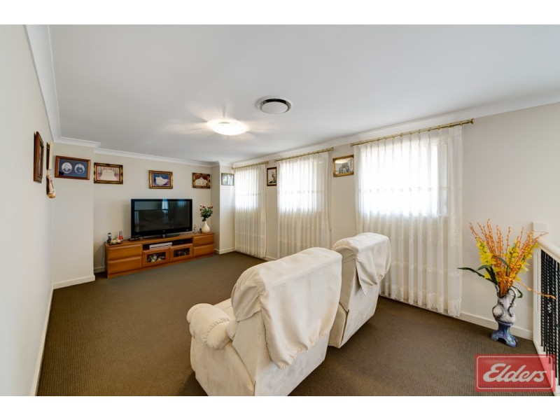 16 Redpa Close, West Hoxton NSW 2171