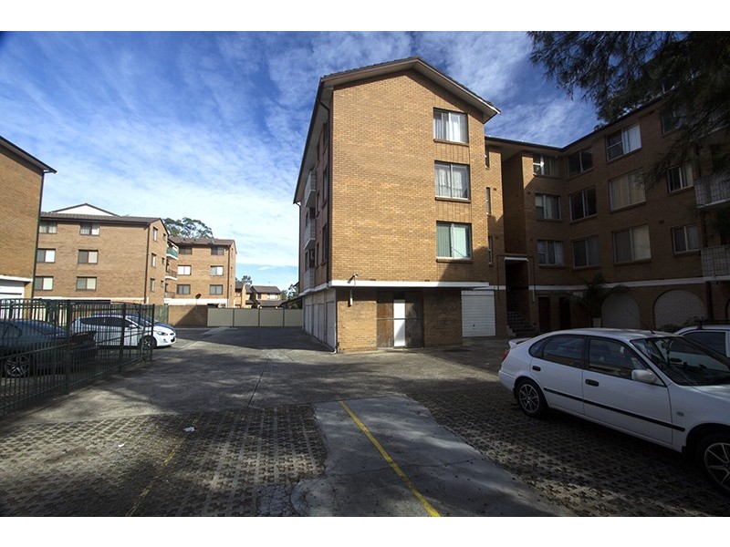 8/4 Beale Street, Liverpool NSW 2170