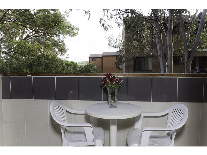 8/4 Beale Street, Liverpool NSW 2170